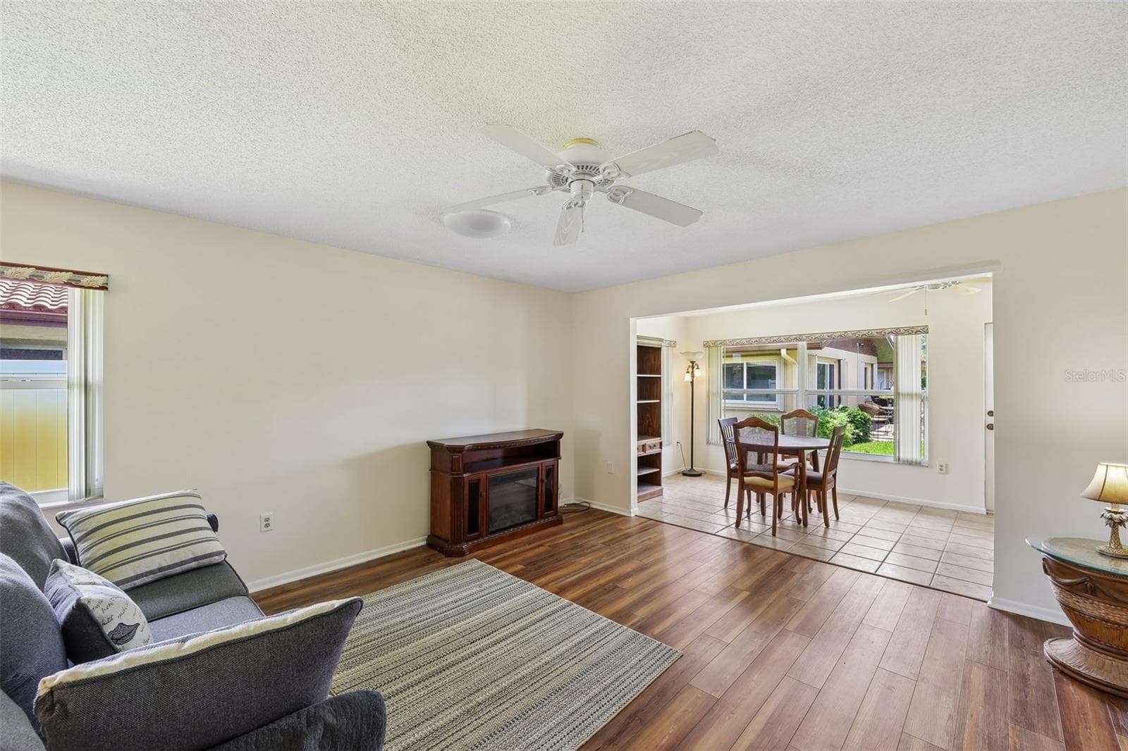 Villa at 3210 CAMBRIDGE AVE, BRADENTON, photo 11 of 38