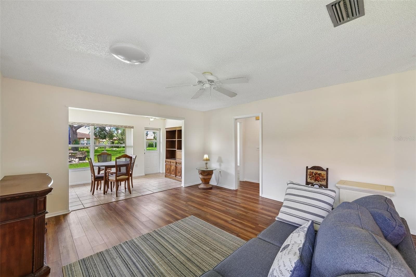 Villa at 3210 CAMBRIDGE AVE, BRADENTON, photo 12 of 38
