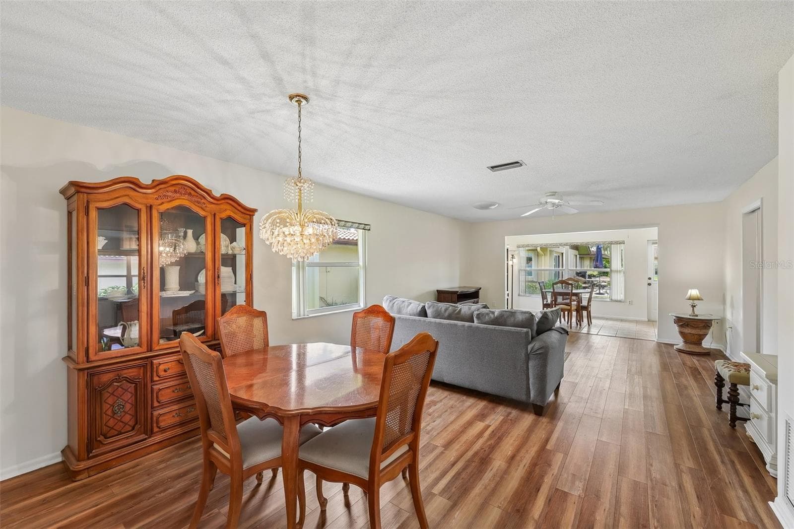 Villa at 3210 CAMBRIDGE AVE, BRADENTON, photo 13 of 38
