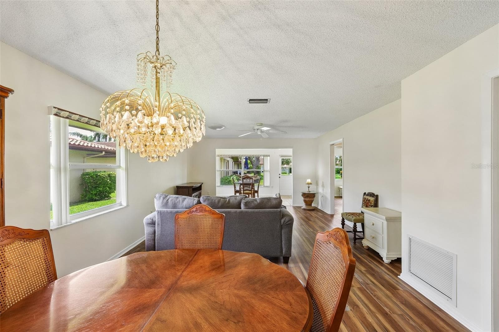 Villa at 3210 CAMBRIDGE AVE, BRADENTON, photo 17 of 38