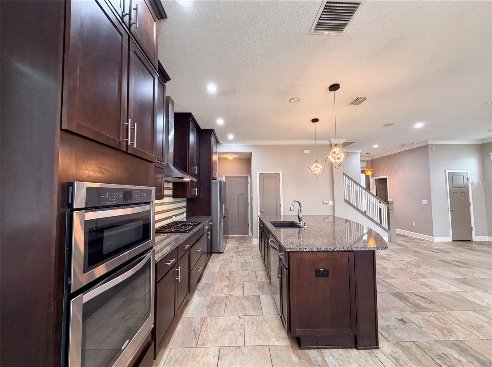 Single Family Residence at 7304 MILESTONE DR, APOLLO BEACH, photo 11 of 27