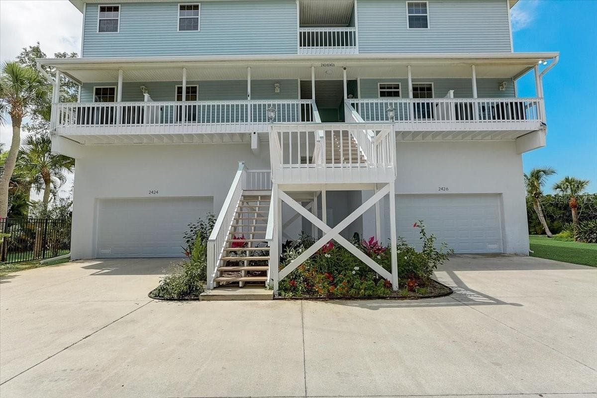 Condominium at 2424 BAY DR #2424/2426, BRADENTON, photo 3 of 29