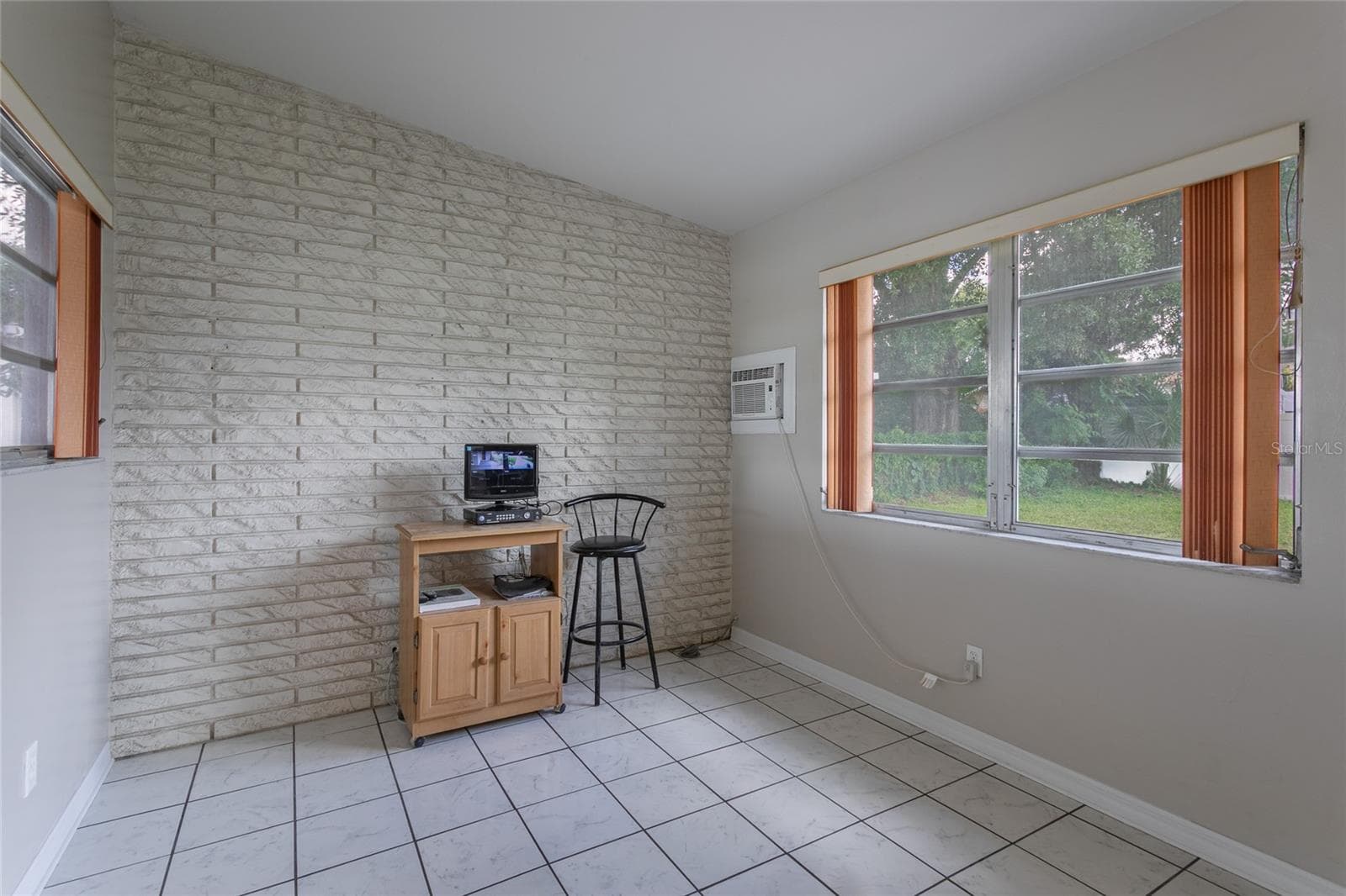 Florida Room - 6518 WALTON WAY, TAMPA