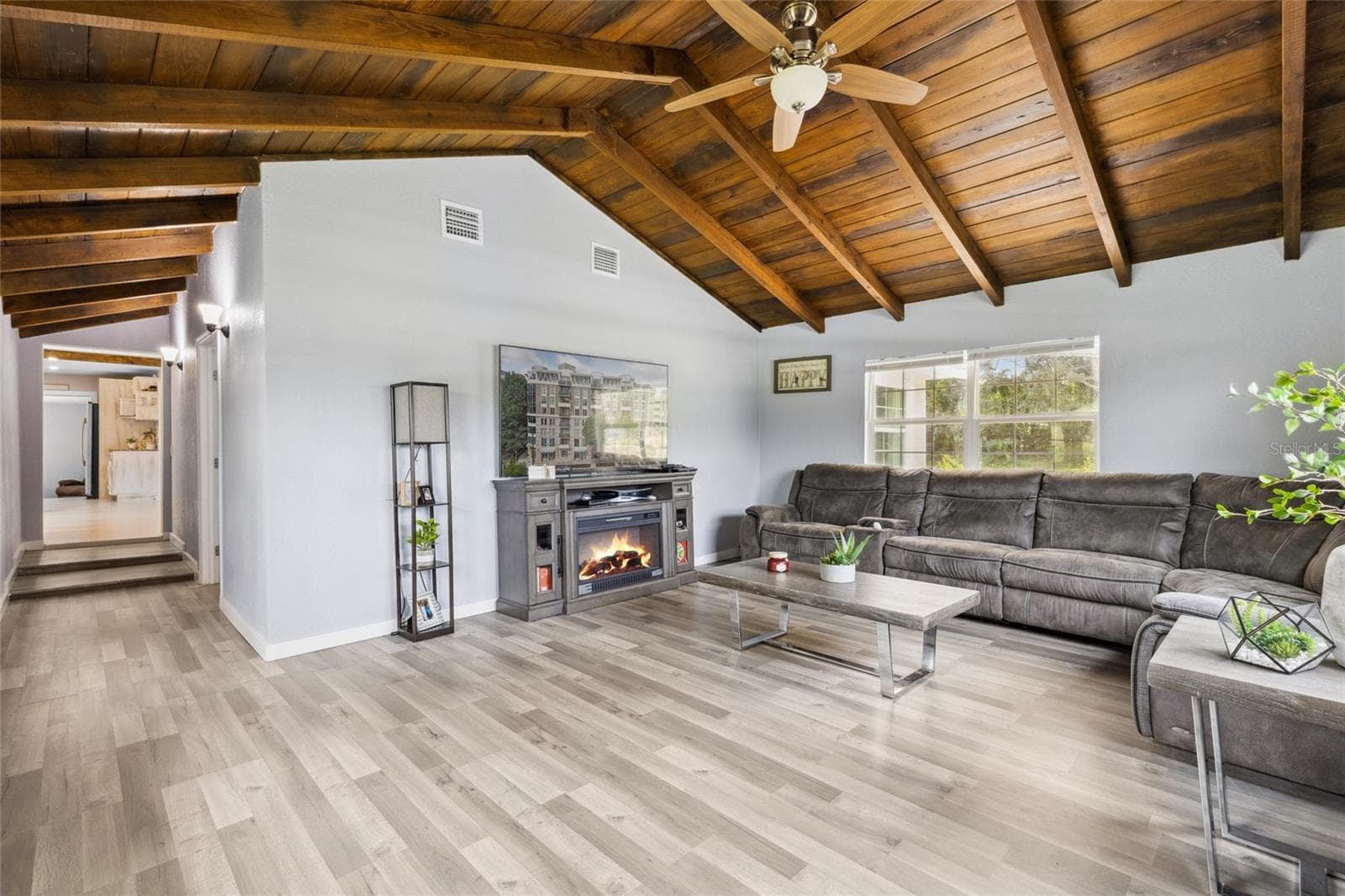 Family Room - 1845 SW HALTIWANGER RD, LAKE CITY