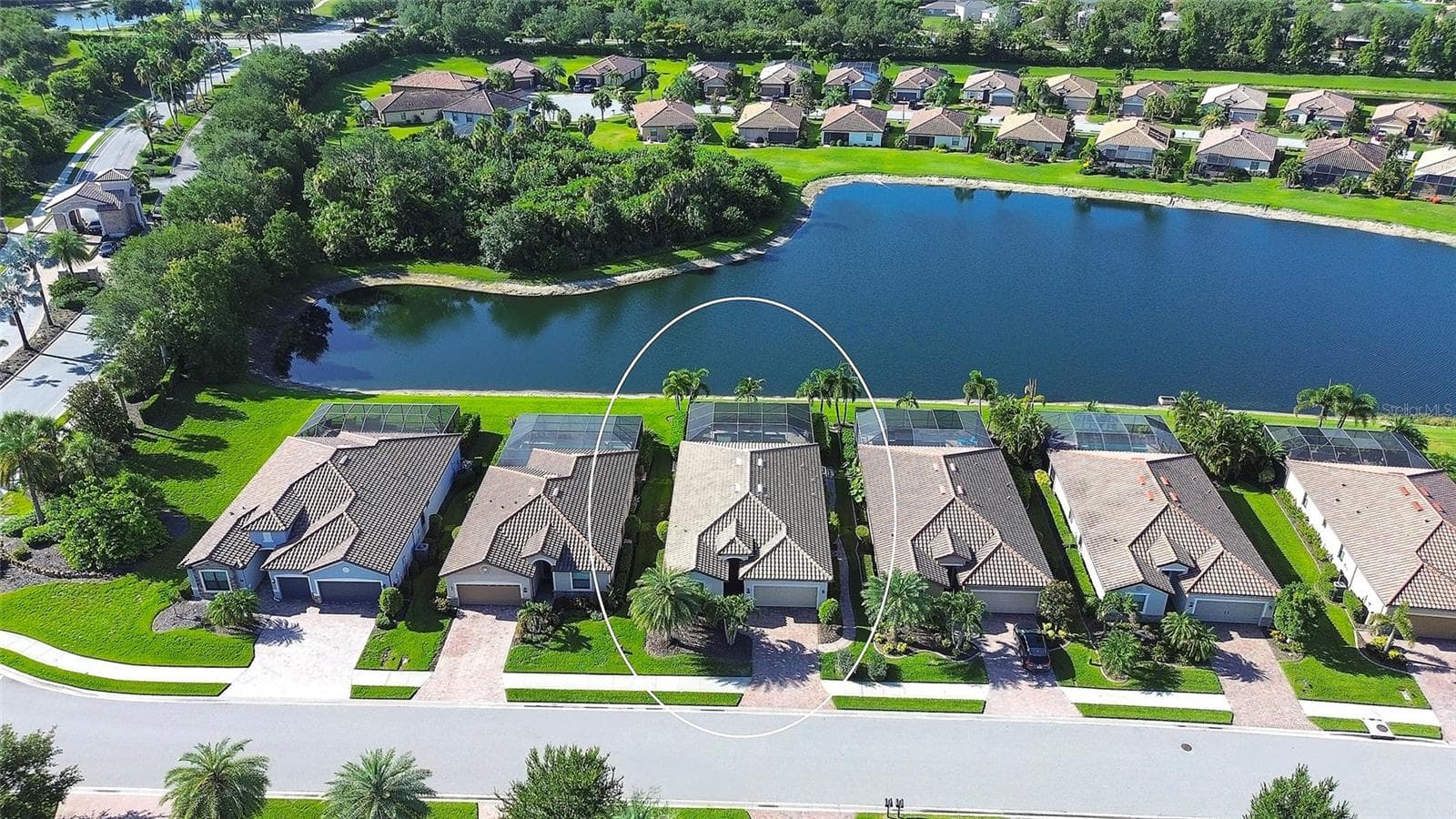 Beautiful Southern Exposure - 7130 QUIET CREEK DR, BRADENTON