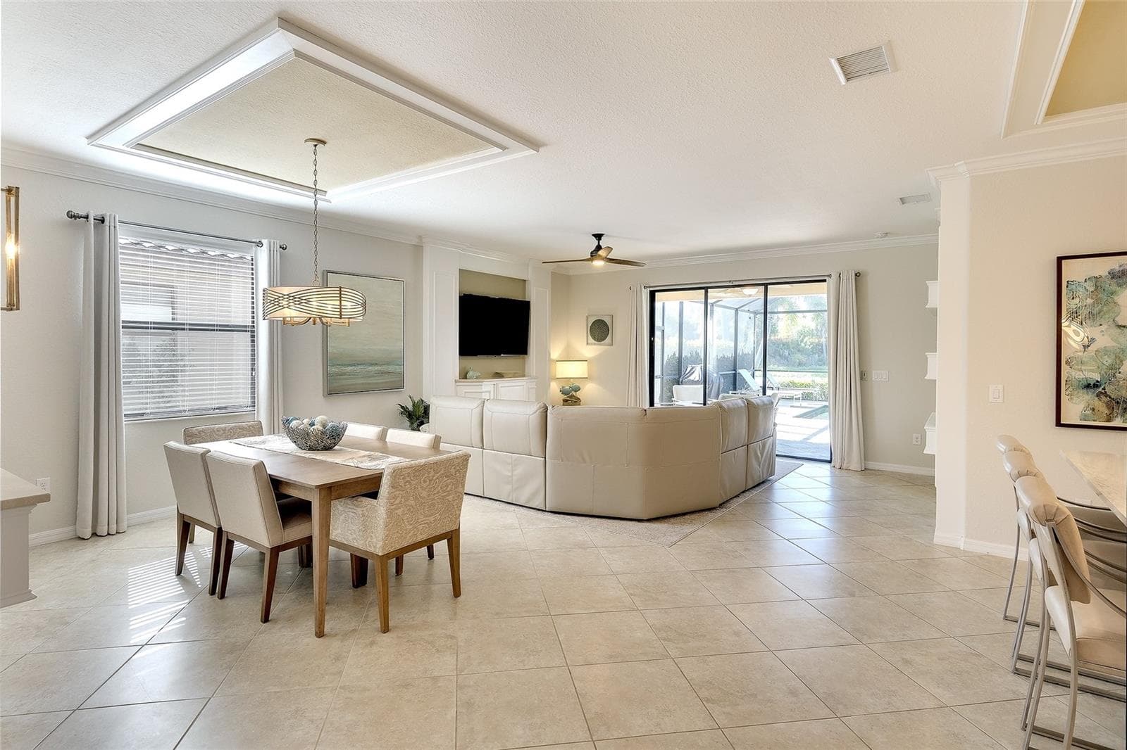Spacious Living & Dining Areas - 7130 QUIET CREEK DR, BRADENTON