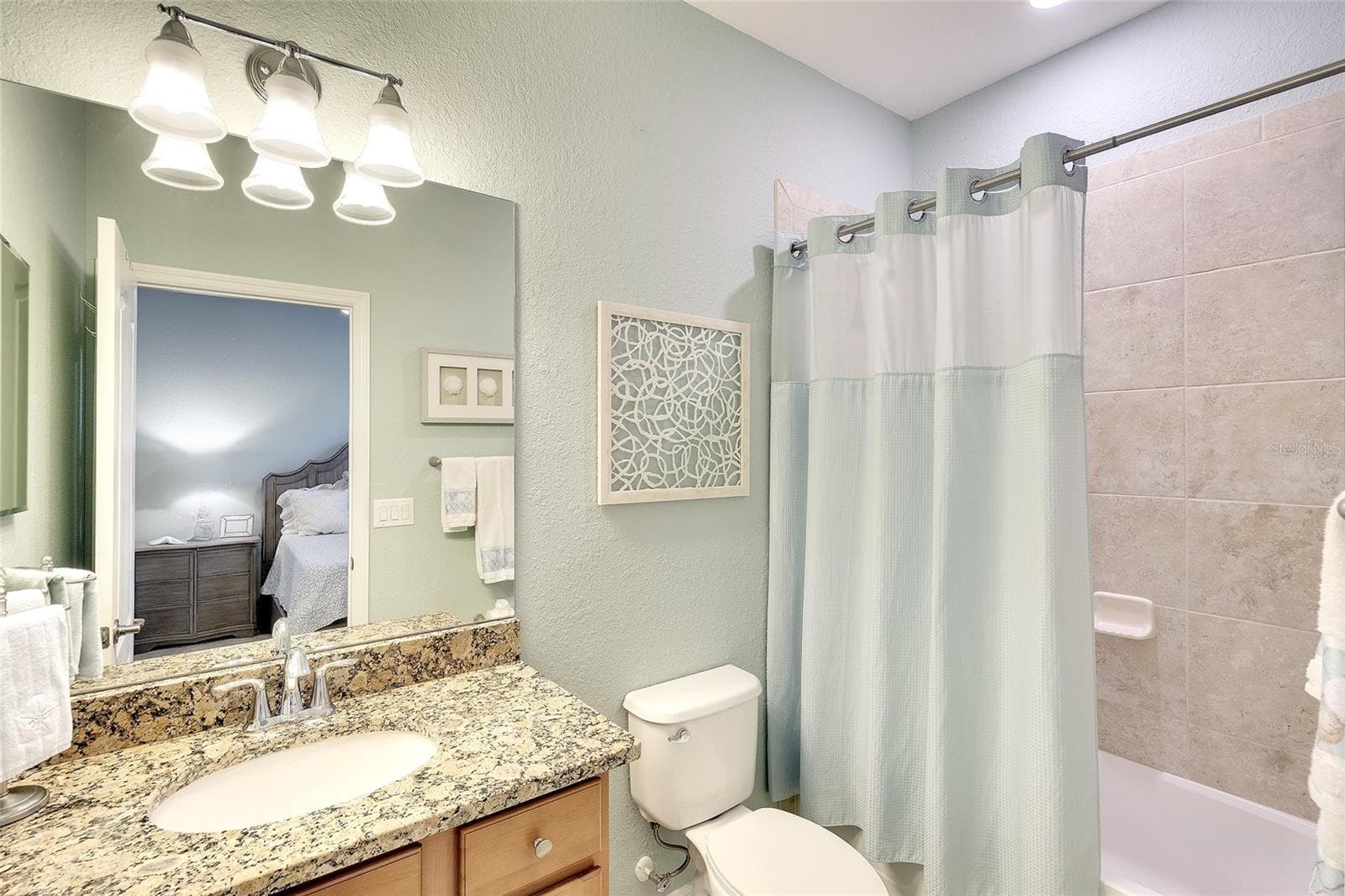 Guest Ensuite Bathroom - 7130 QUIET CREEK DR, BRADENTON