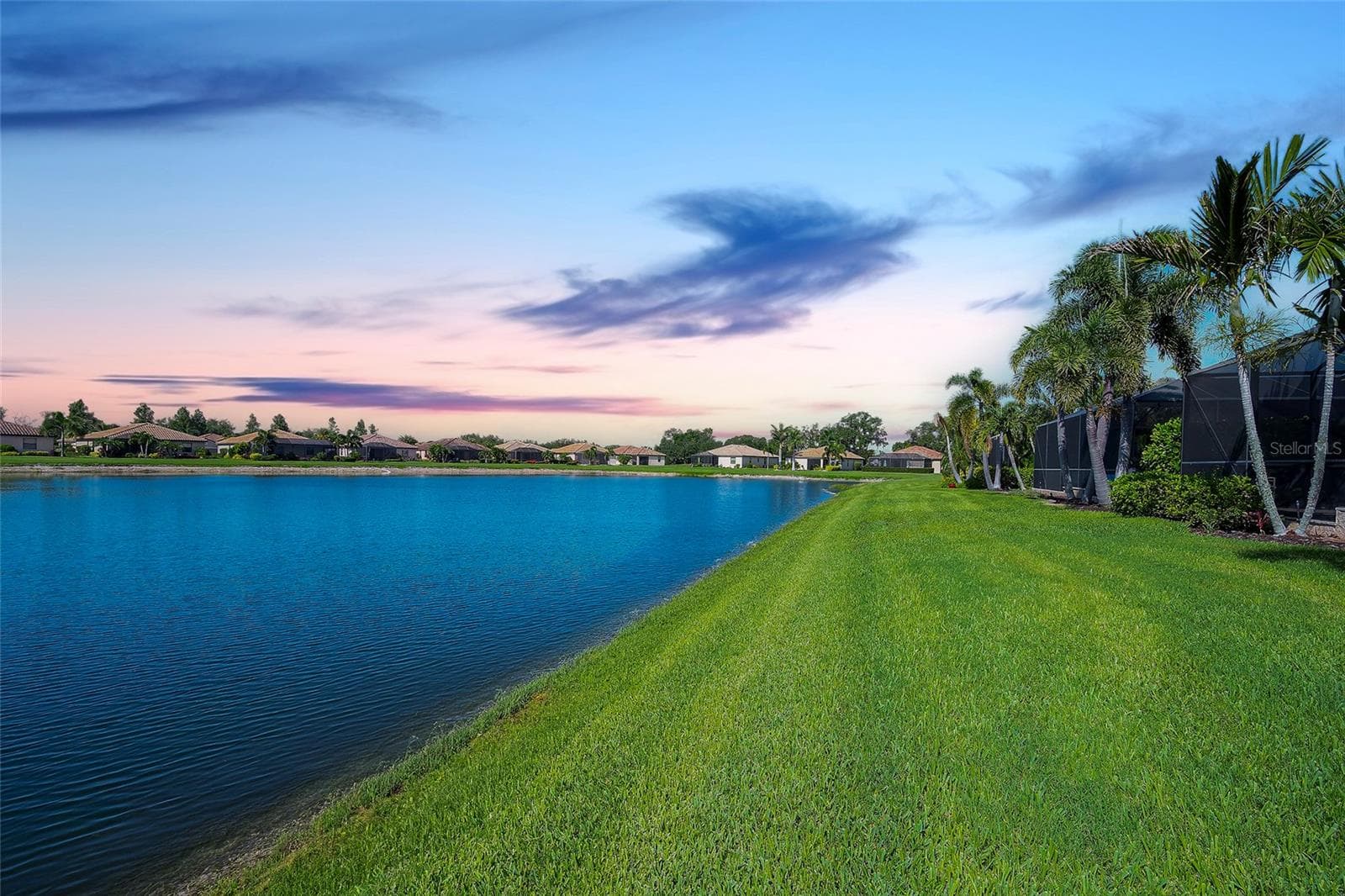 Relax & Enjoy the View - 7130 QUIET CREEK DR, BRADENTON