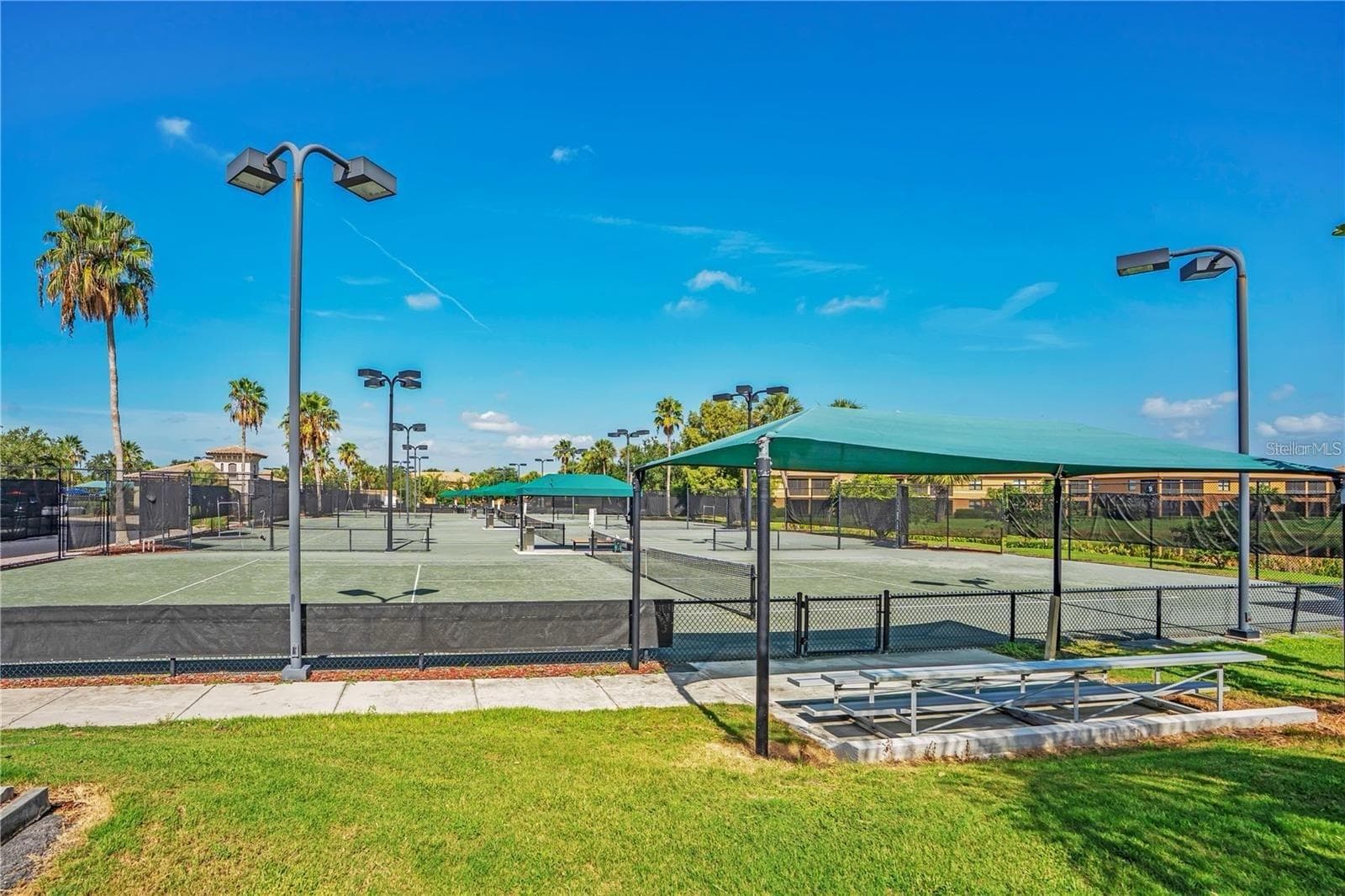Tennis Courts - 7130 QUIET CREEK DR, BRADENTON