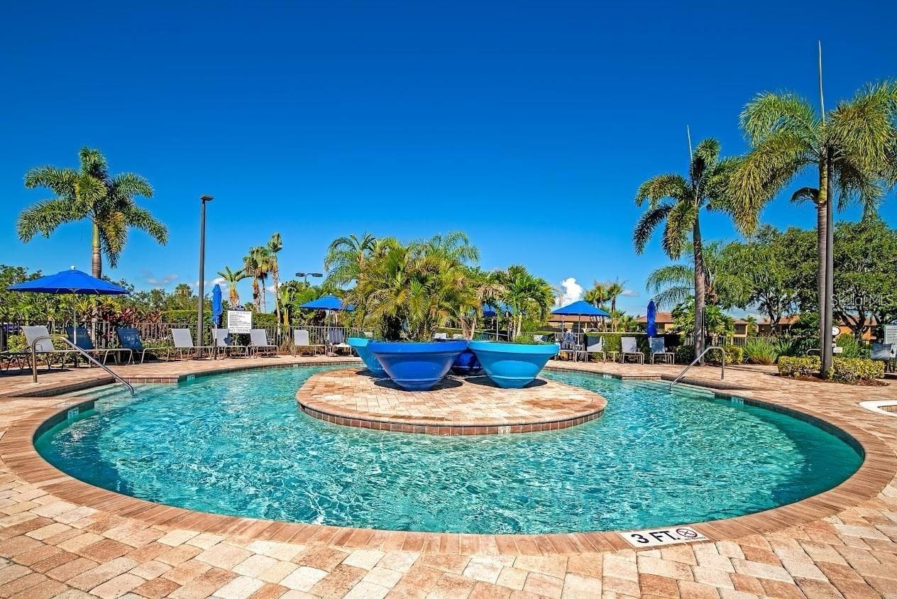 Resistance Pool - 7130 QUIET CREEK DR, BRADENTON