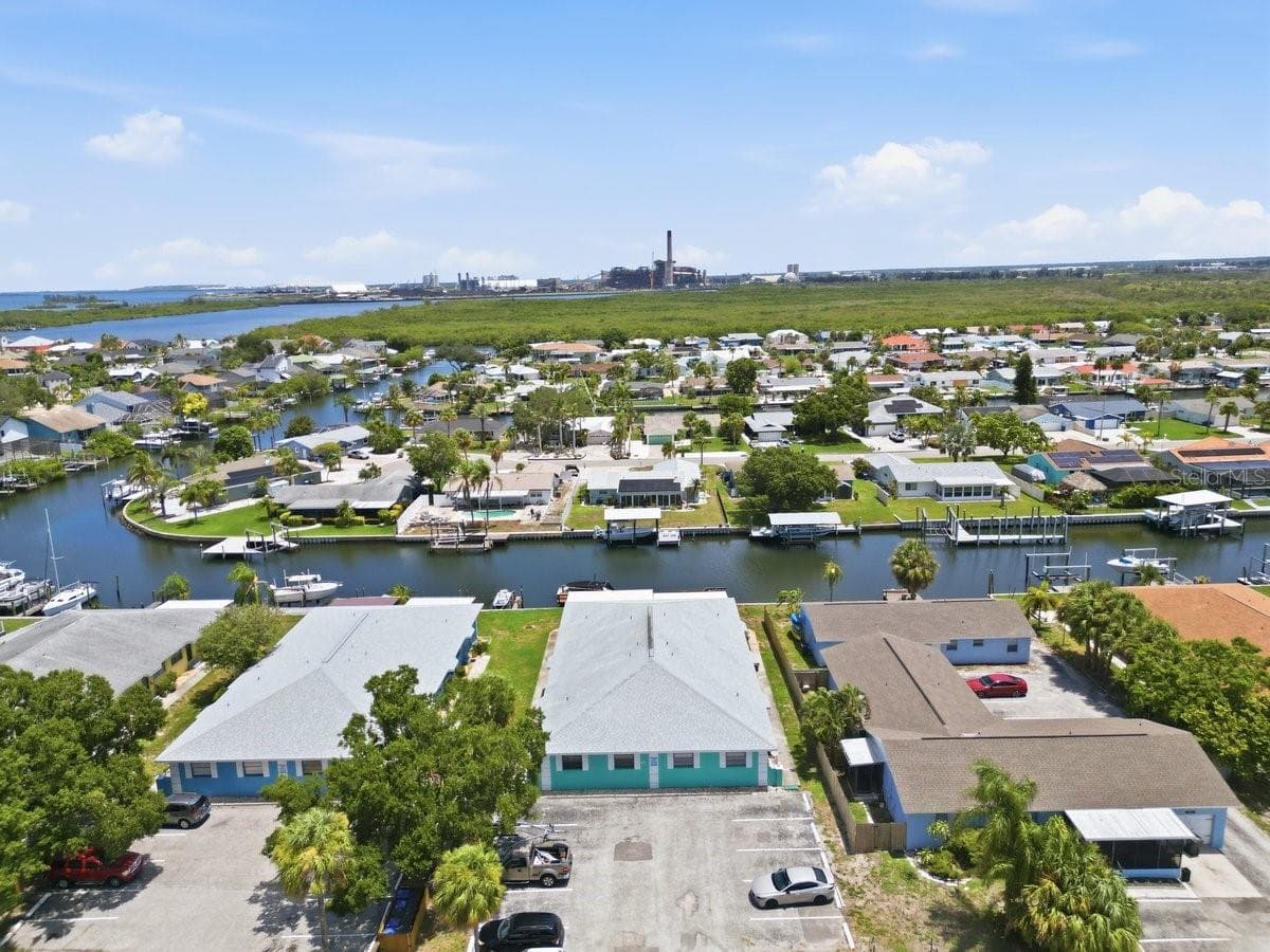 1041 APOLLO BEACH BLVD #E