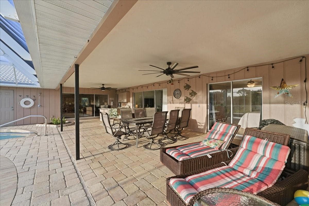 Single Family Residence at 413 SIGNORELLI DR, NOKOMIS, photo 37 of 44