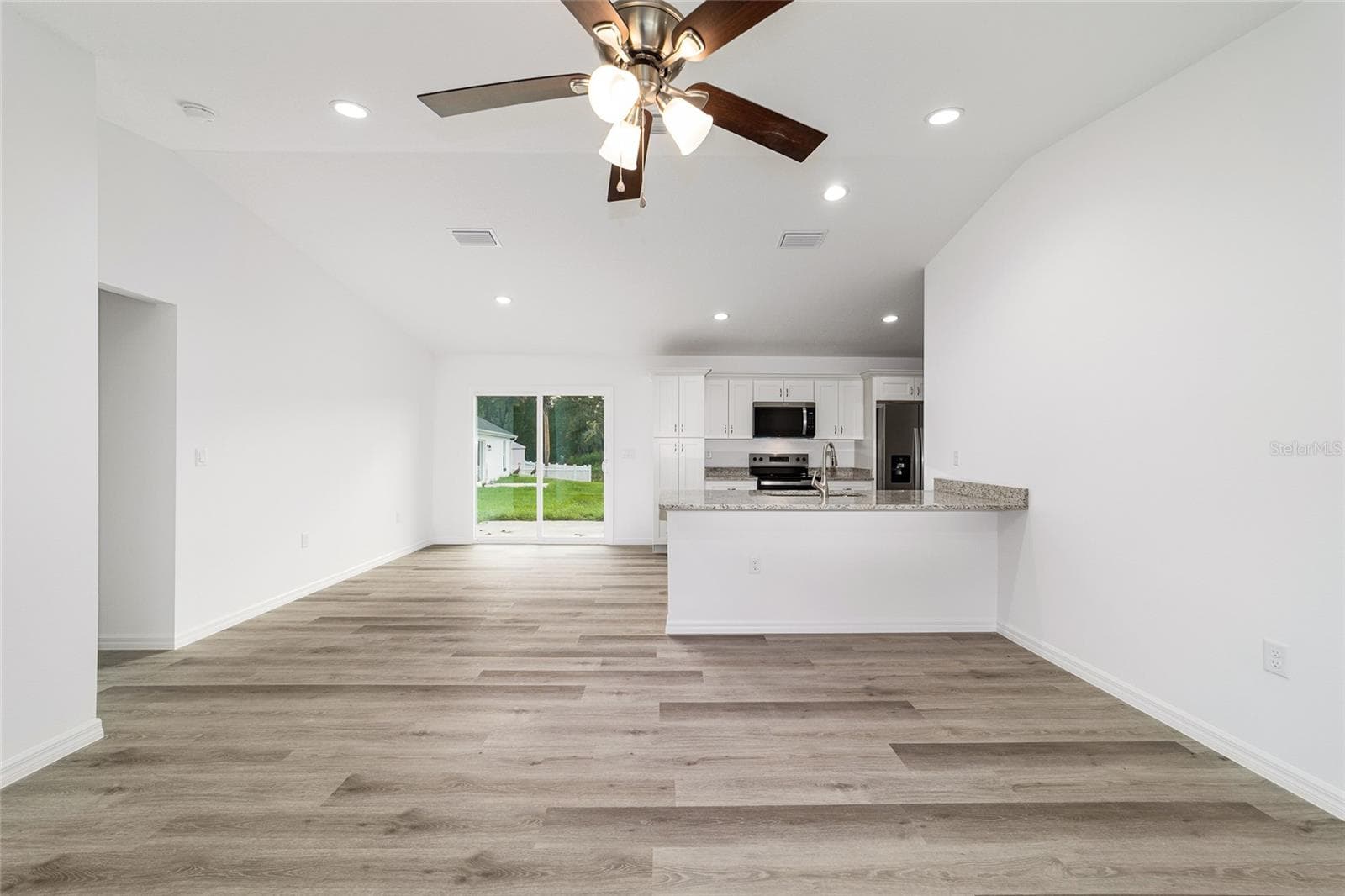 Single Family Residence at 34 MAPLE LN, OCKLAWAHA, photo 10 of 45