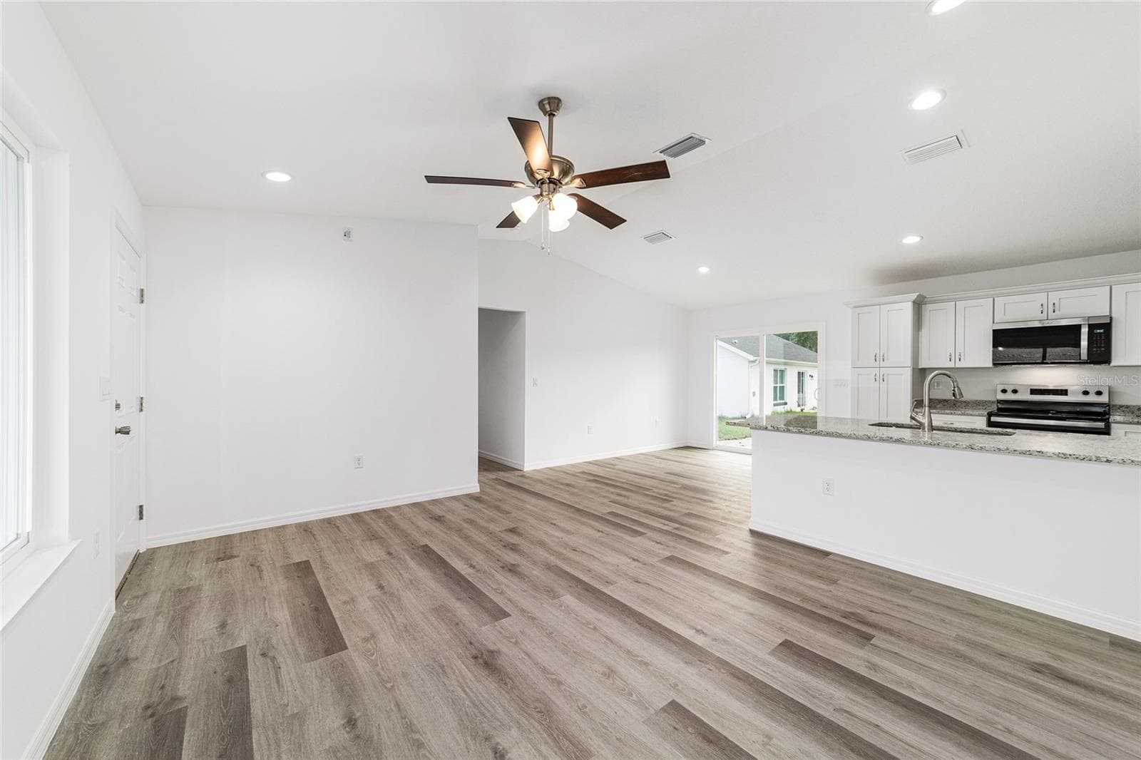 Single Family Residence at 34 MAPLE LN, OCKLAWAHA, photo 11 of 45