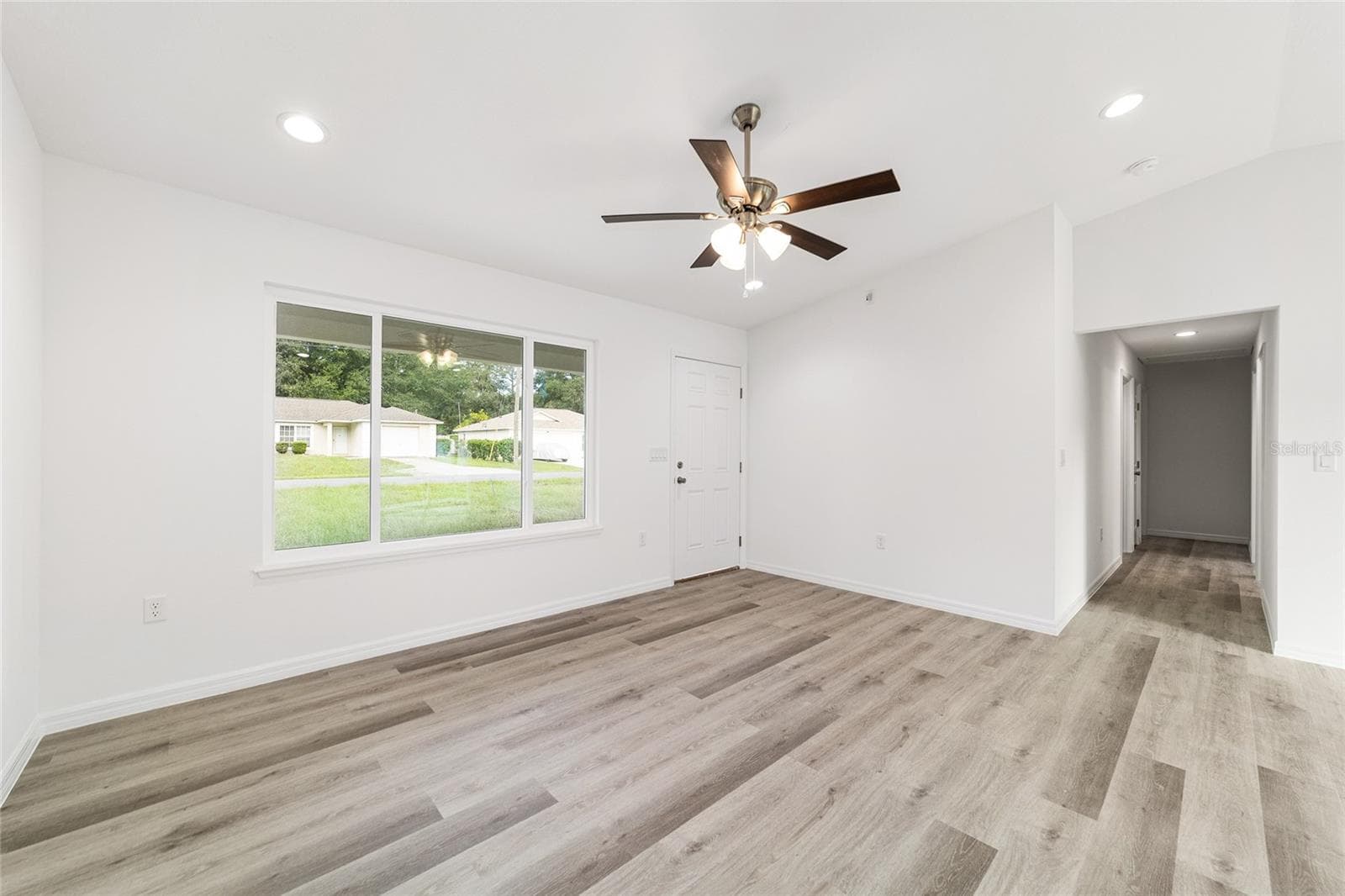 Single Family Residence at 34 MAPLE LN, OCKLAWAHA, photo 13 of 45