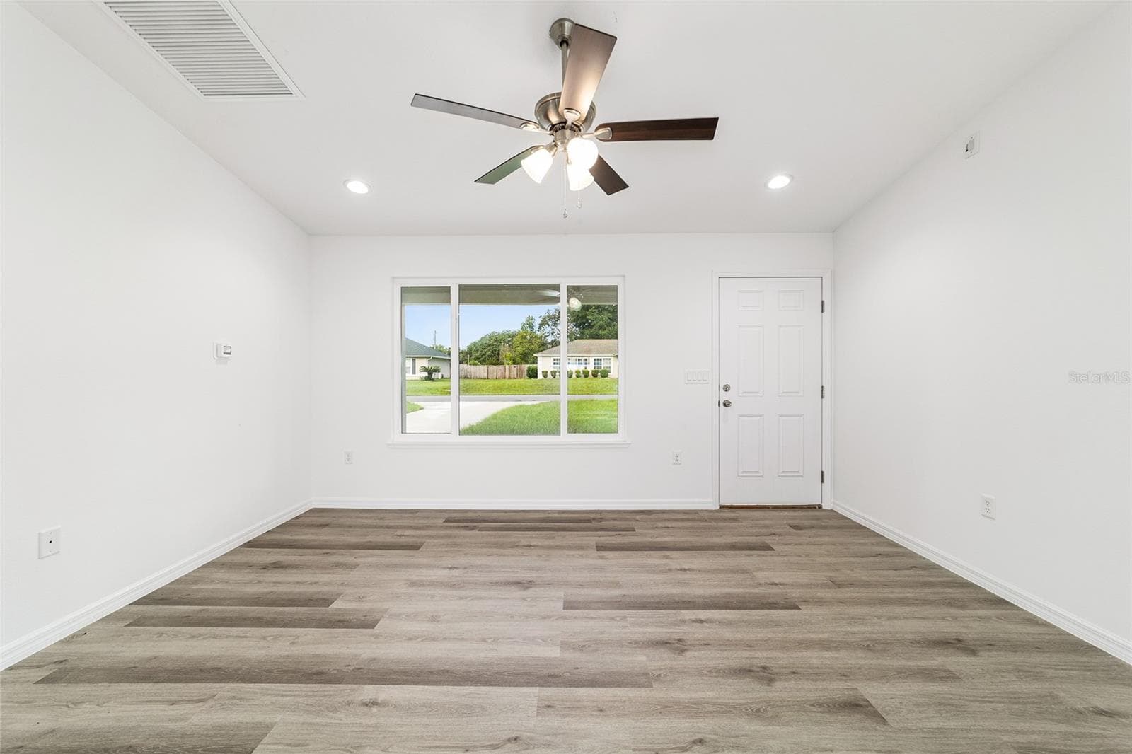 Single Family Residence at 34 MAPLE LN, OCKLAWAHA, photo 14 of 45