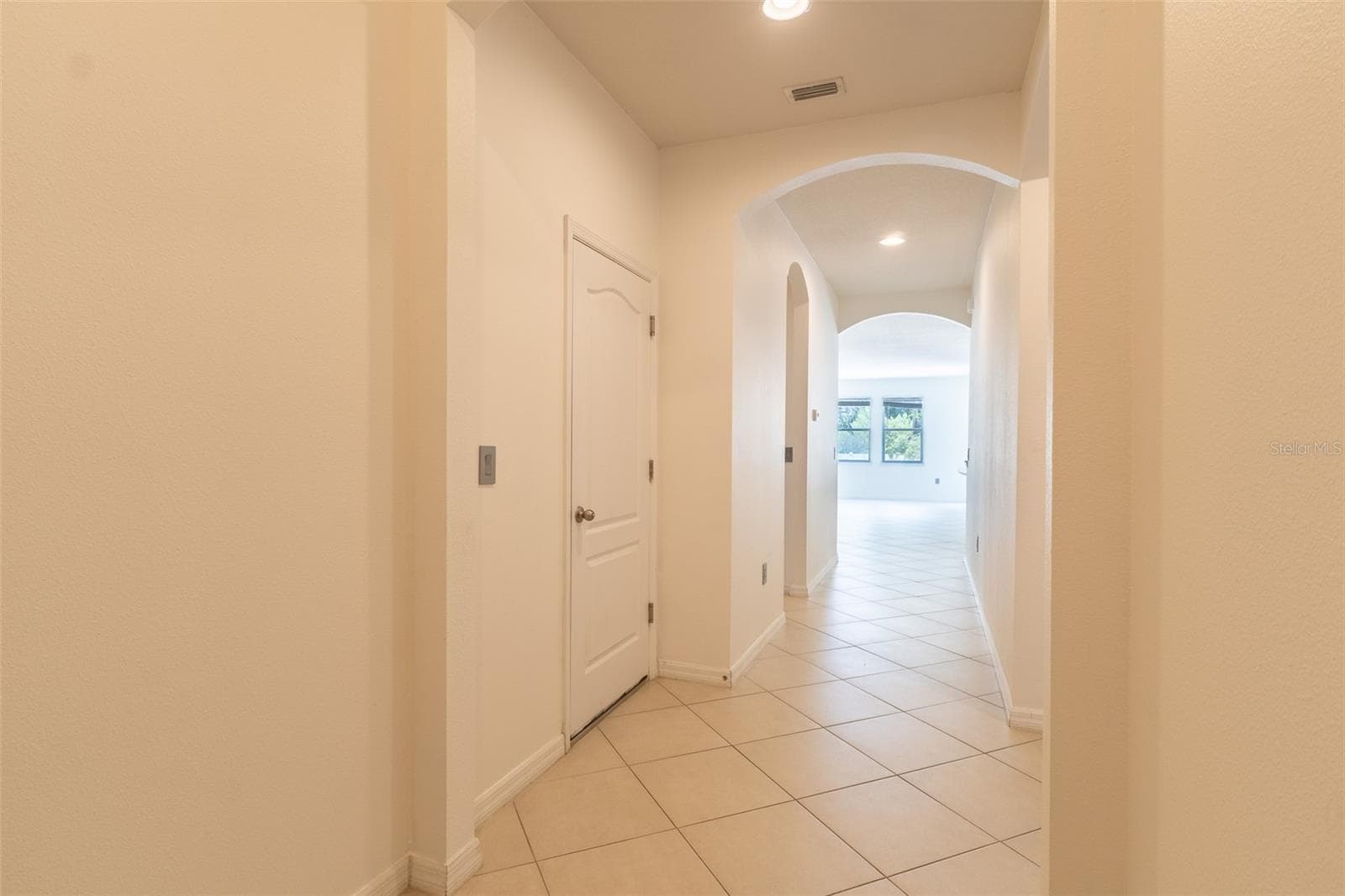 Single Family Residence at 12152 LEDBURY COMMONS DR, GIBSONTON, photo 11 of 43