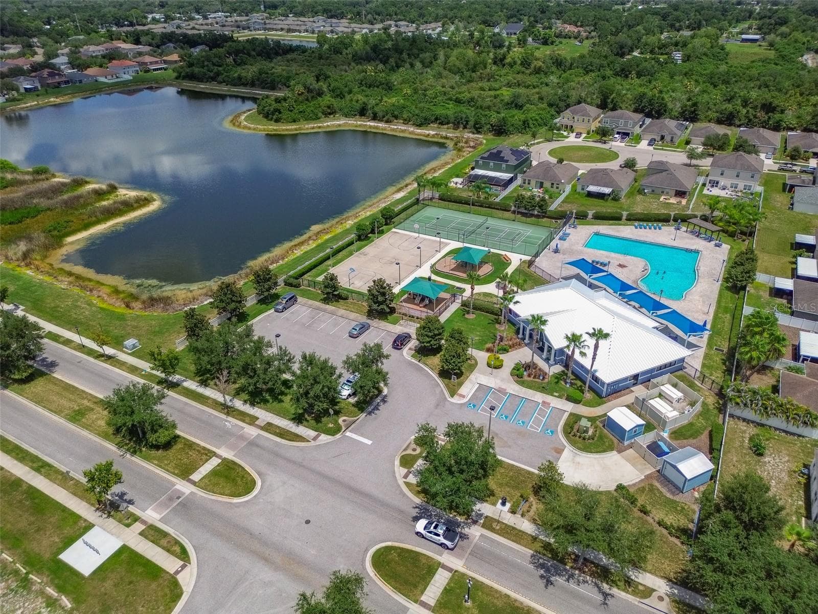 Single Family Residence at 12152 LEDBURY COMMONS DR, GIBSONTON, photo 30 of 43