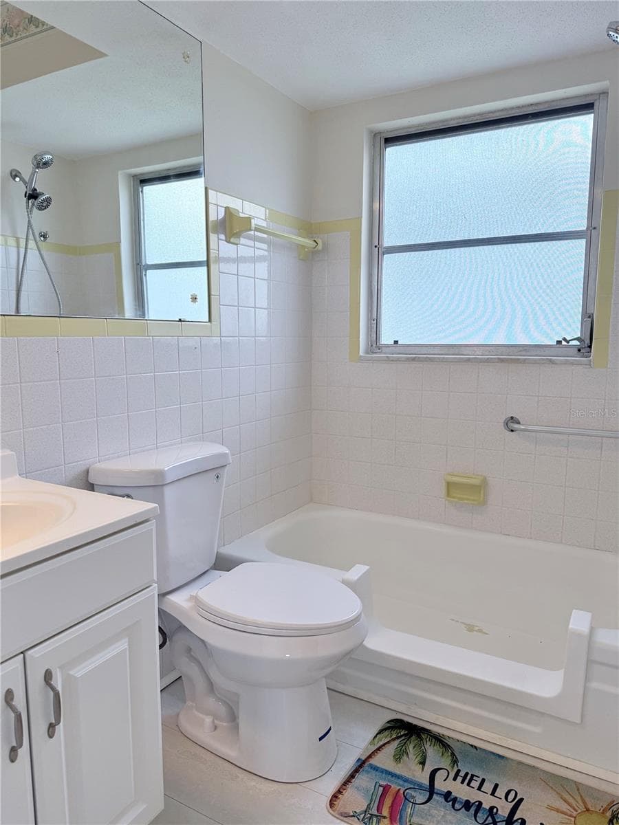 Villa at 7847 39TH TER N, ST PETERSBURG, photo 12 of 22