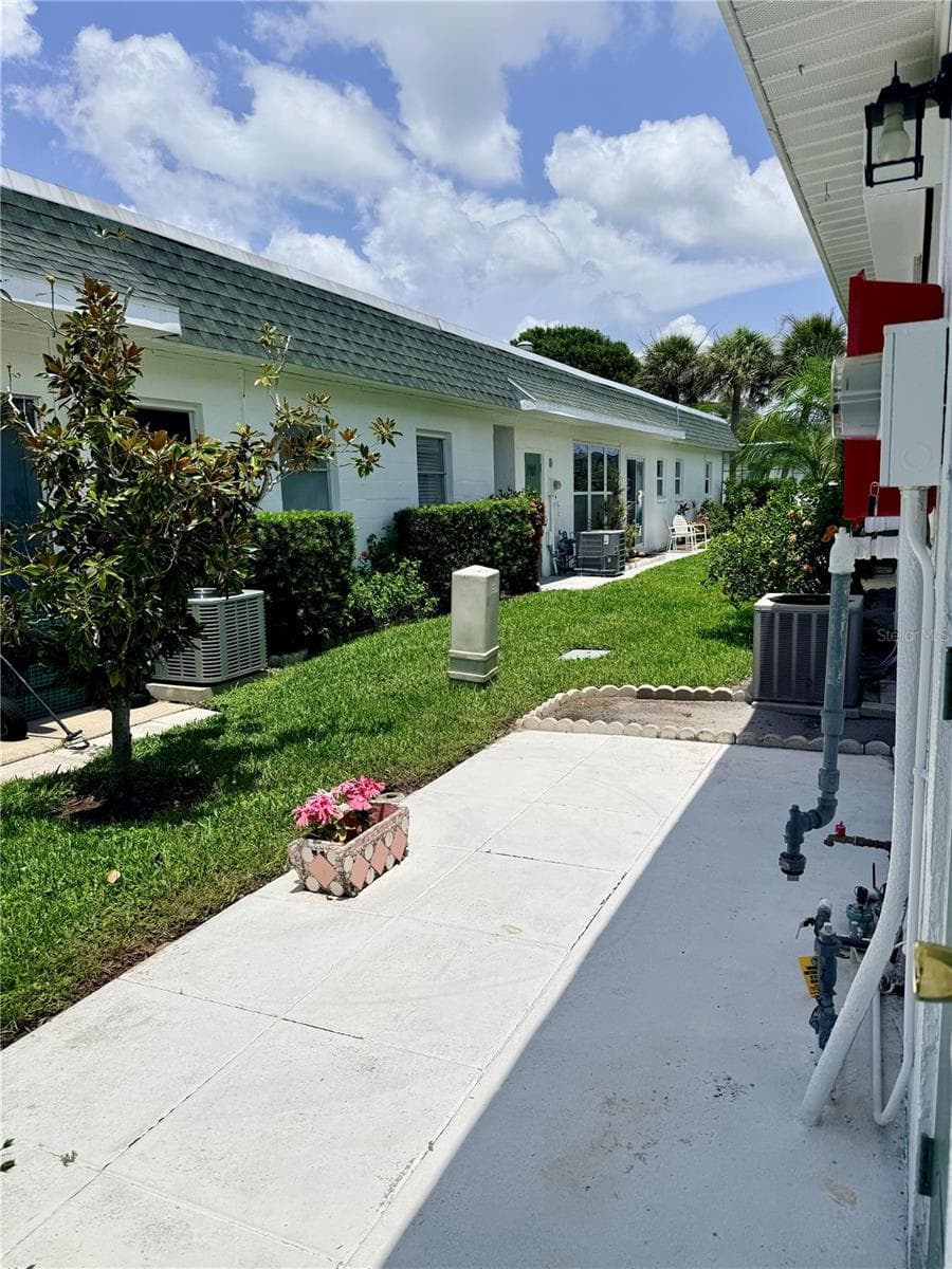 Villa at 7847 39TH TER N, ST PETERSBURG, photo 14 of 22