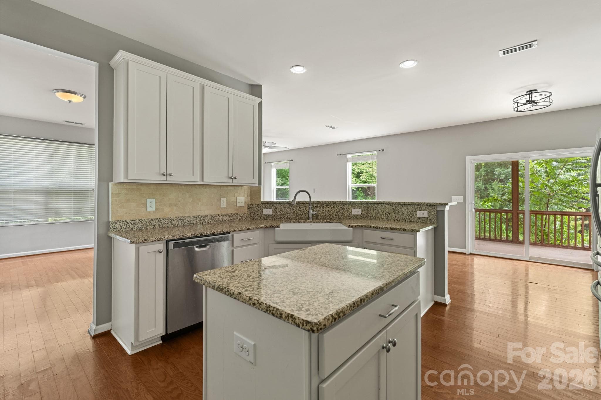 Single Family Residence at 3964 White Kestrel Drive, Raleigh, photo 13 of 35