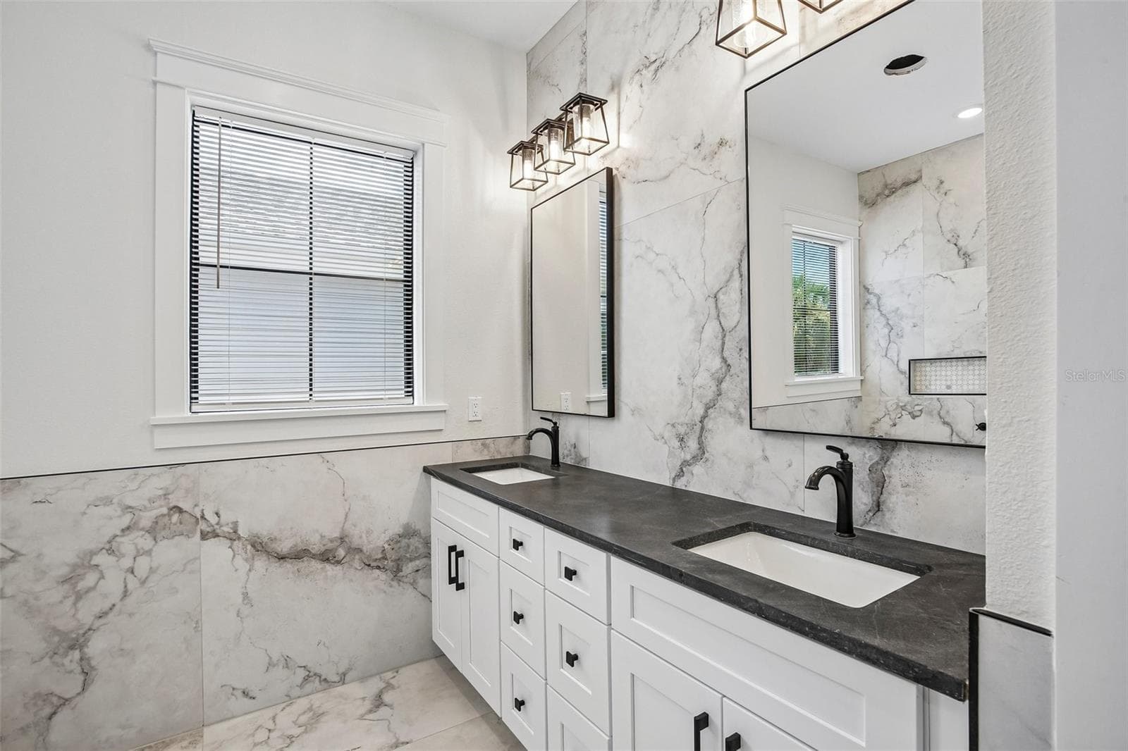 Master Bath - 3819 71ST ST N, ST PETERSBURG