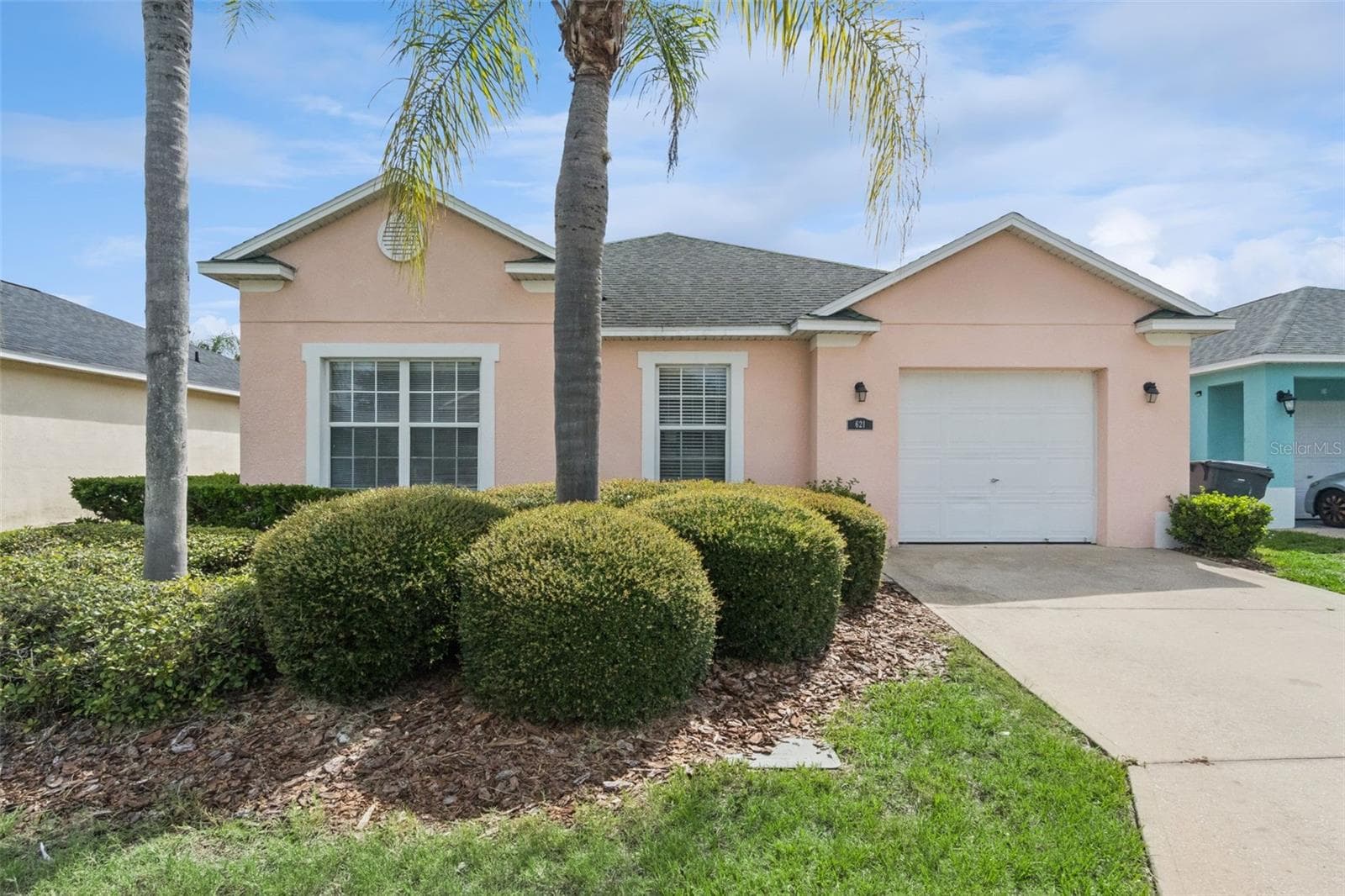 621 RESERVE DR