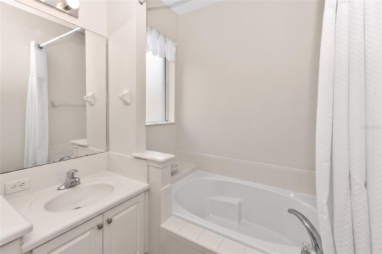 Single Family Residence at 3393 BALTIC SEA BLVD, TAVARES, photo 16 of 40