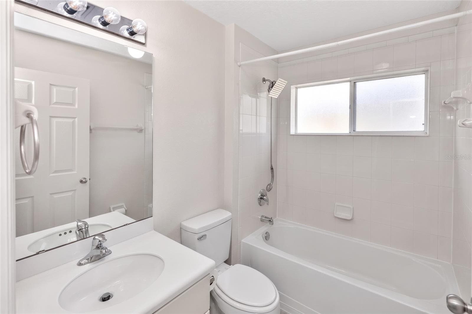 Single Family Residence at 3393 BALTIC SEA BLVD, TAVARES, photo 19 of 40
