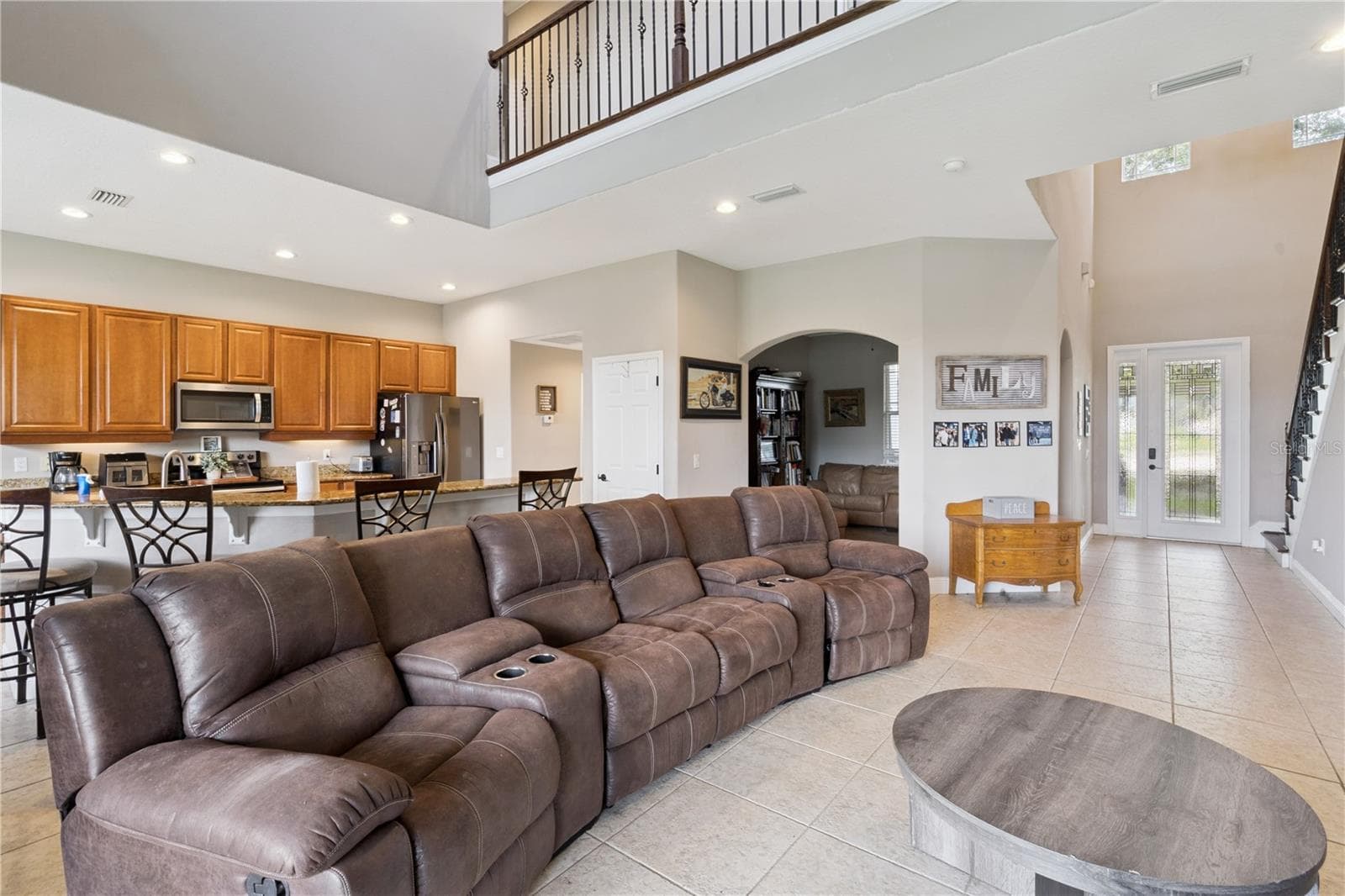 Single Family Residence at 1727 SOUTHERN OAK LOOP, MINNEOLA, photo 5 of 34