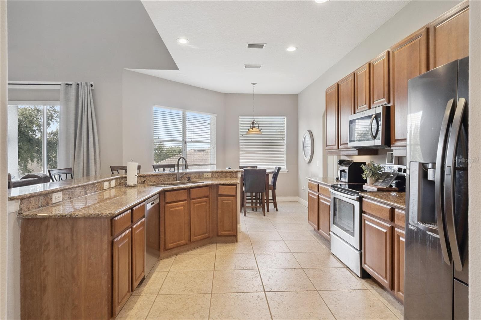 Single Family Residence at 1727 SOUTHERN OAK LOOP, MINNEOLA, photo 12 of 34