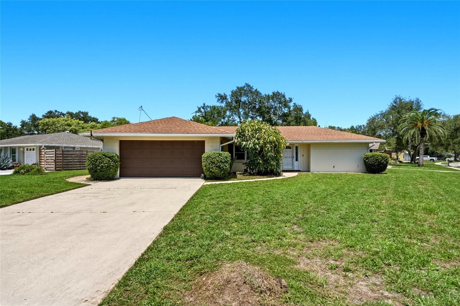Single Family Residence at 2711 GULF GATE DR, SARASOTA, photo 3 of 30