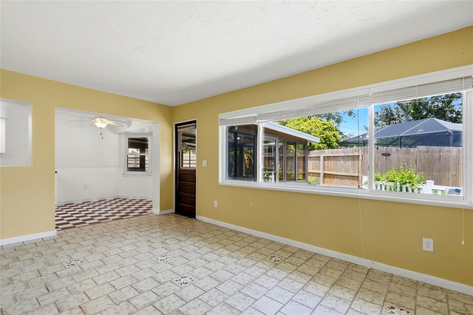 Single Family Residence at 2711 GULF GATE DR, SARASOTA, photo 9 of 30