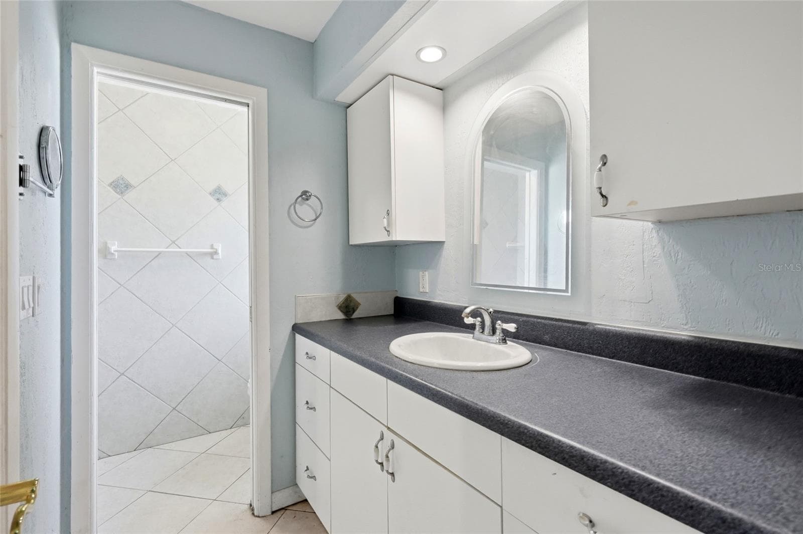 PRIMARY BATHROOM - 2711 GULF GATE DR, SARASOTA