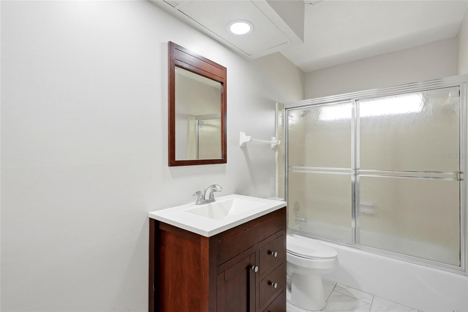 SECOND BATHROOM - 2711 GULF GATE DR, SARASOTA