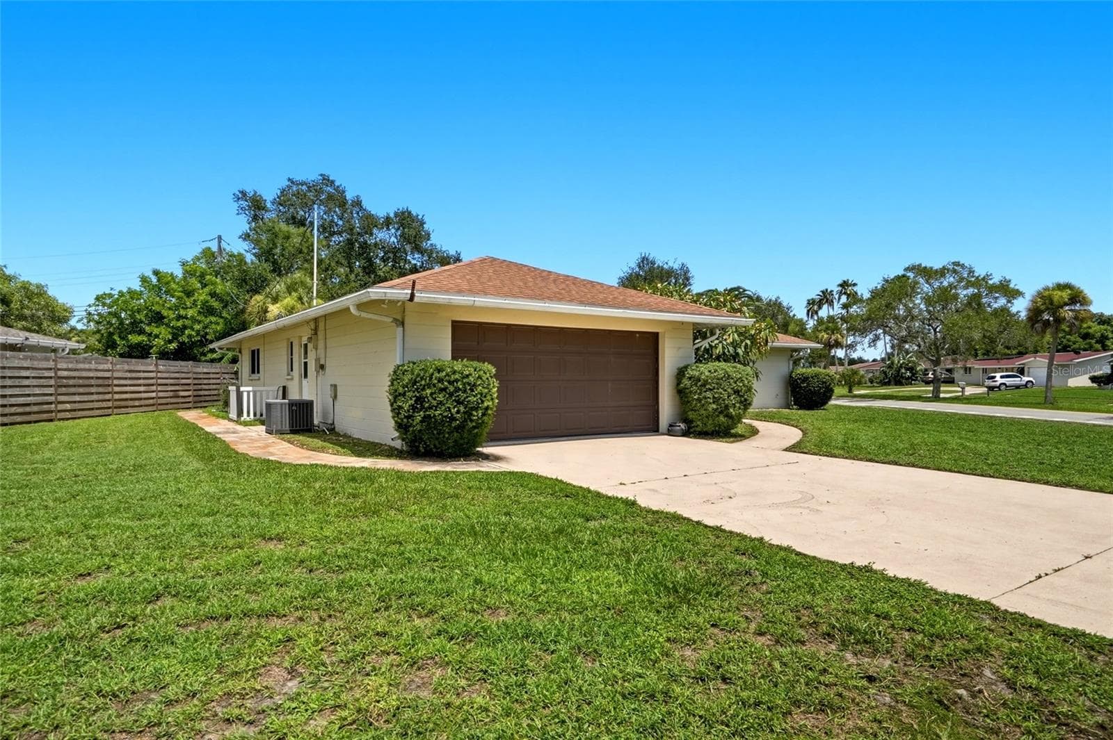Single Family Residence at 2711 GULF GATE DR, SARASOTA, photo 26 of 30