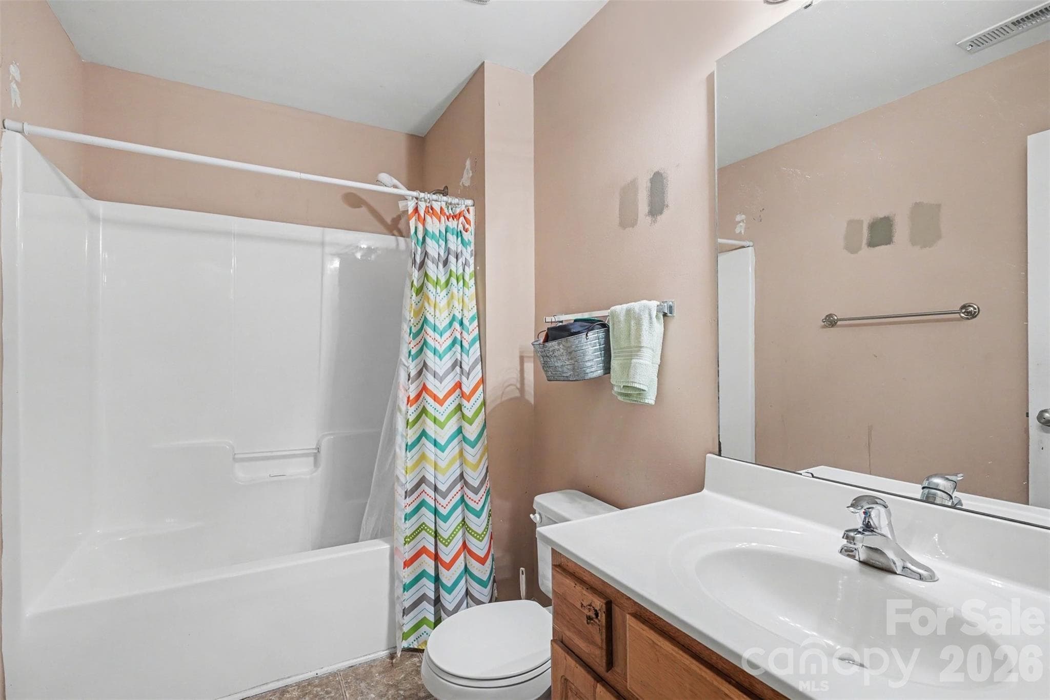 Single Family Residence at 2700 Loxdale Farms Drive, Monroe, photo 7 of 28