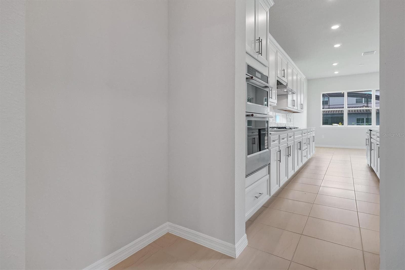 Single Family Residence at 8399 PARK CLIFF WAY, ORLANDO, photo 16 of 65