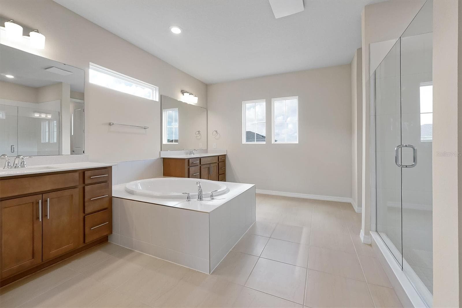 Single Family Residence at 8399 PARK CLIFF WAY, ORLANDO, photo 34 of 65