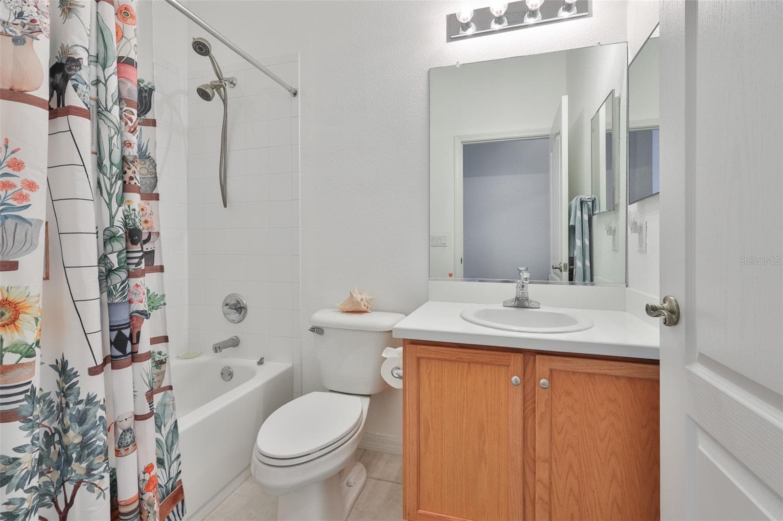 Single Family Residence at 1050 REGAL MANOR WAY, SUN CITY CENTER, photo 24 of 47