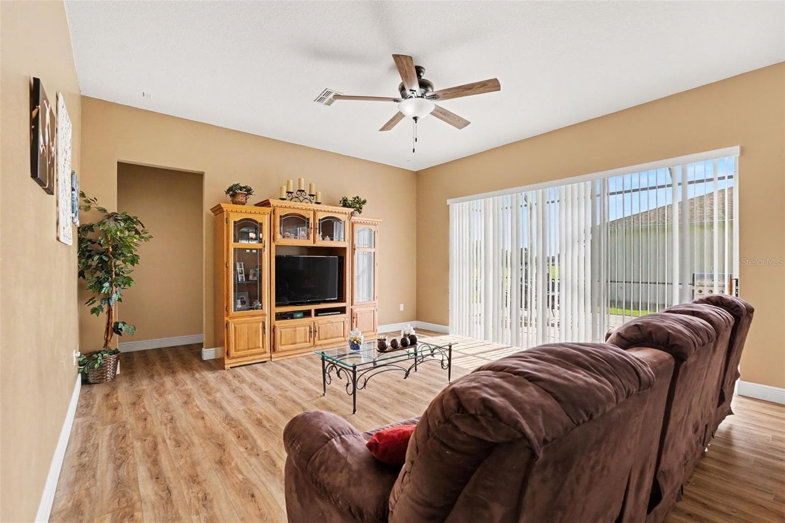 Single Family Residence at 25741 RISEN STAR DR, WESLEY CHAPEL, photo 10 of 29