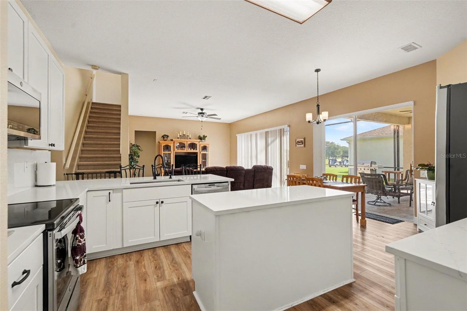 Single Family Residence at 25741 RISEN STAR DR, WESLEY CHAPEL, photo 2 of 29