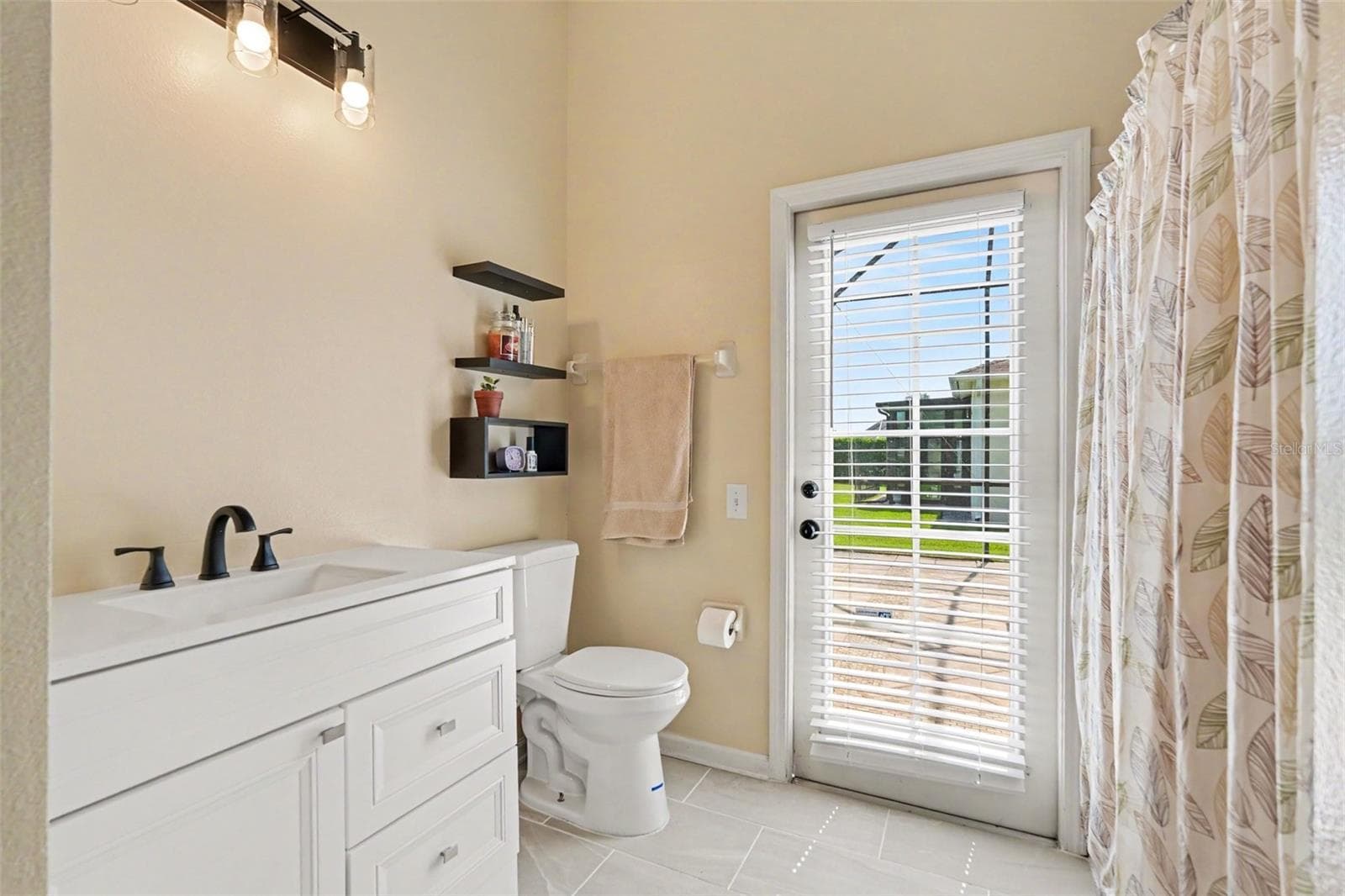 Single Family Residence at 25741 RISEN STAR DR, WESLEY CHAPEL, photo 13 of 29