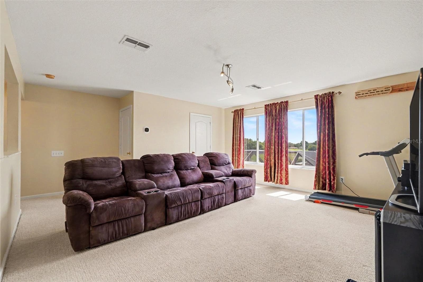 Single Family Residence at 25741 RISEN STAR DR, WESLEY CHAPEL, photo 14 of 29
