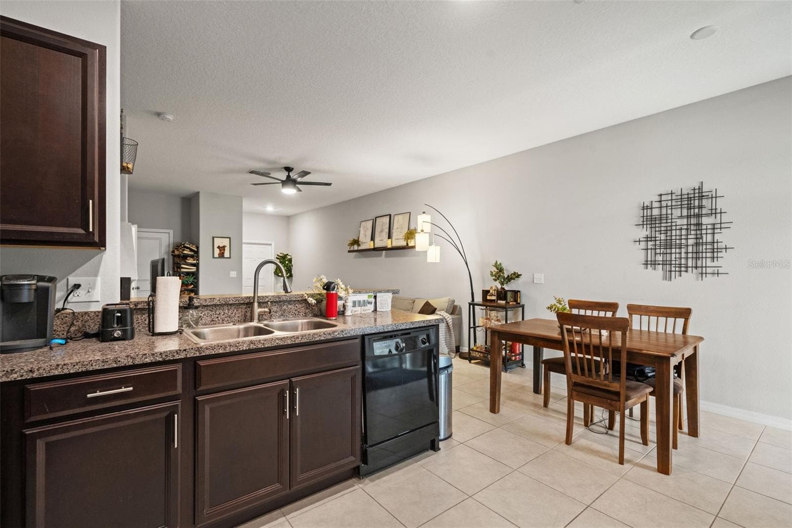 Townhouse at 7627 FRENCH MARIGOLD AVE, TAMPA, photo 9 of 70