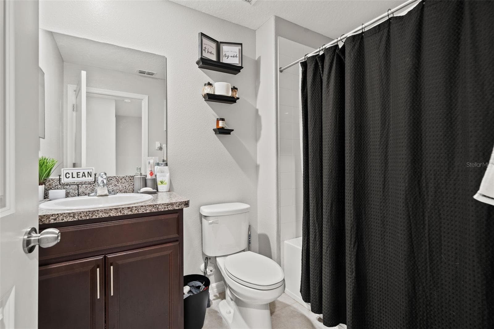 Townhouse at 7627 FRENCH MARIGOLD AVE, TAMPA, photo 28 of 70