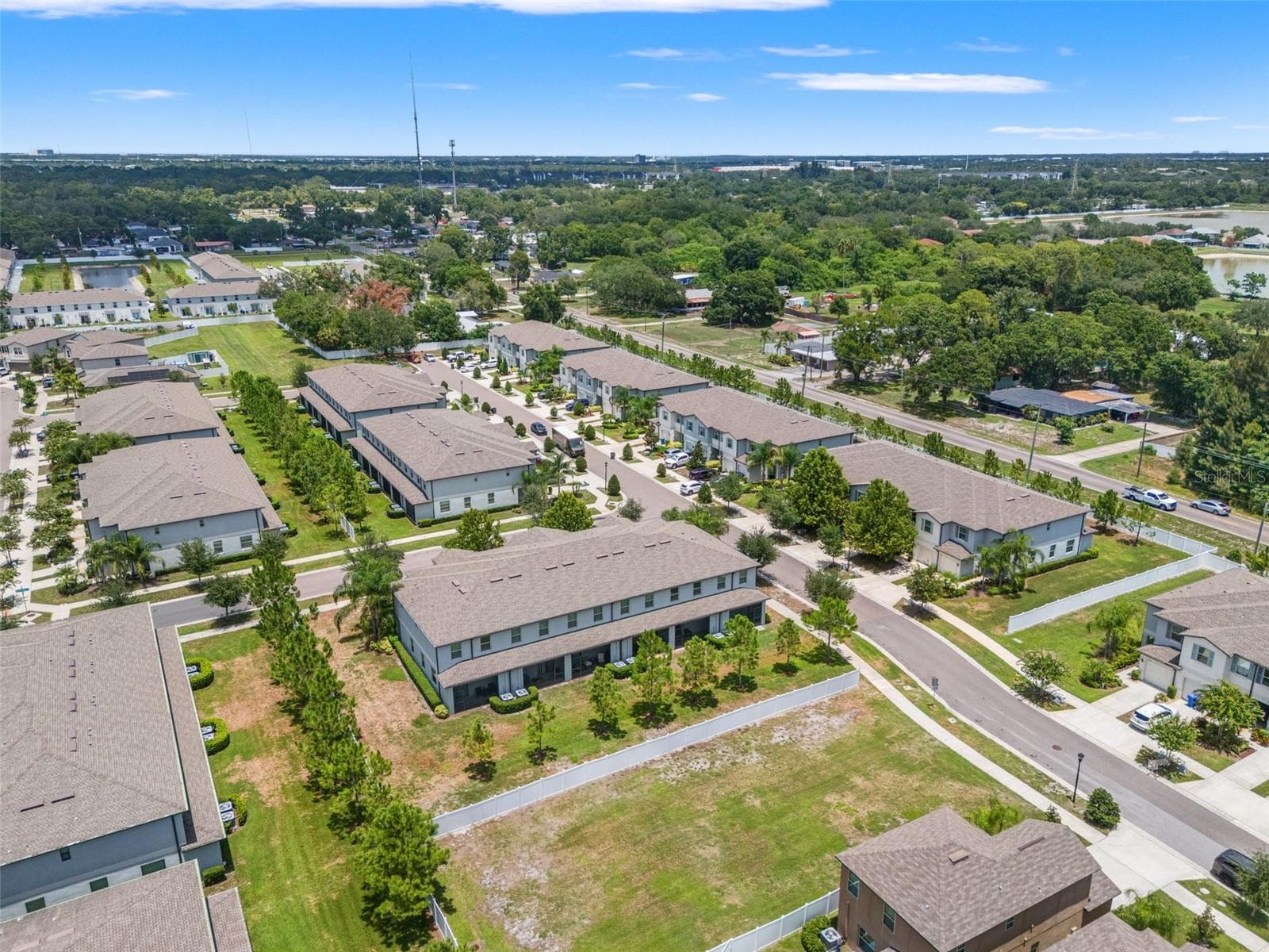 Townhouse at 7627 FRENCH MARIGOLD AVE, TAMPA, photo 56 of 70