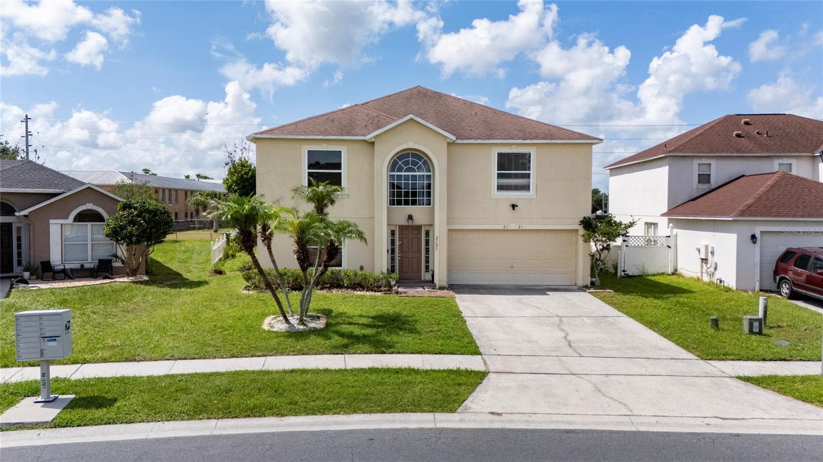 2121 BLACKSTONE LANDING DR
