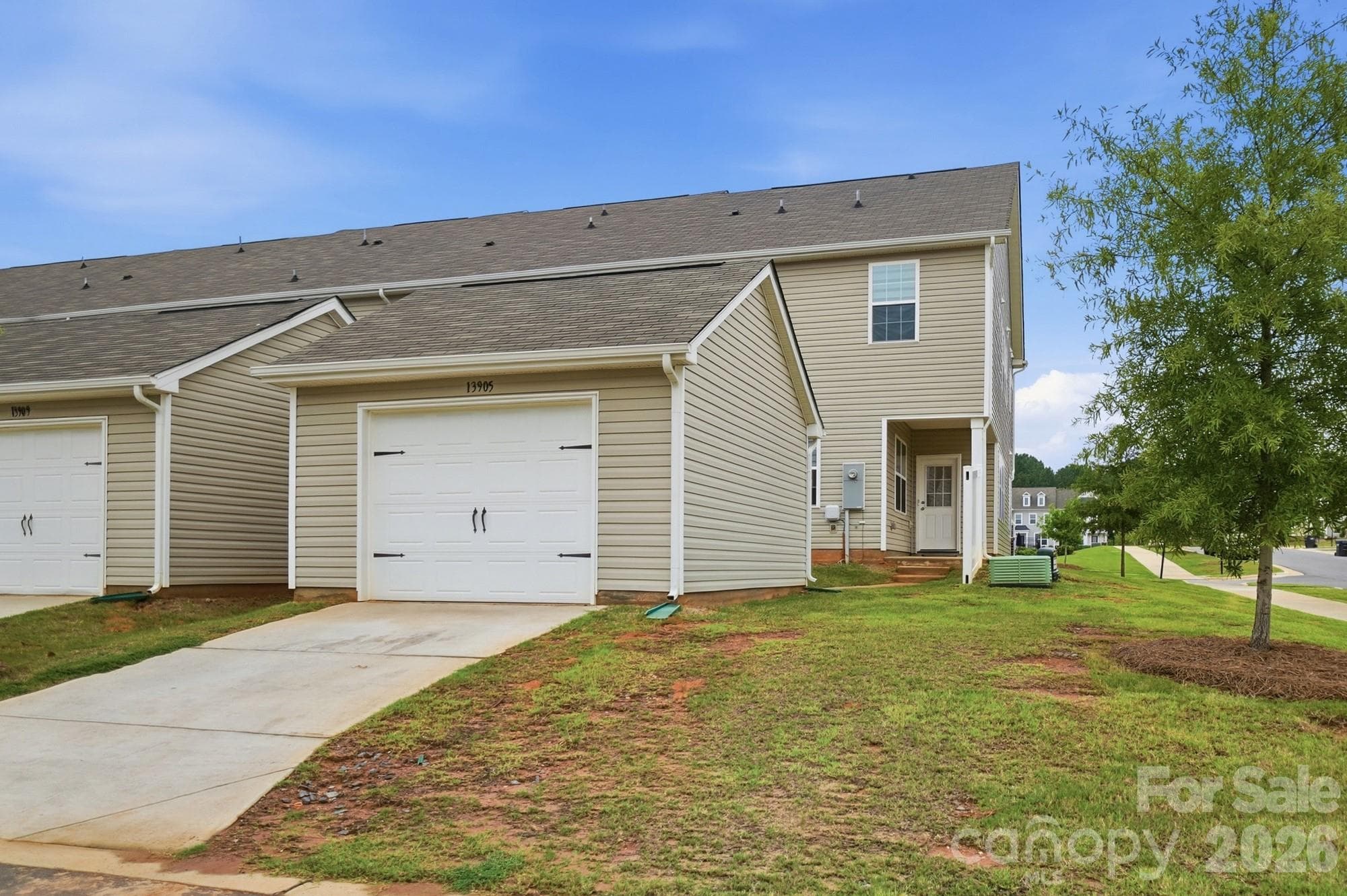 Townhouse at 13905 Castle Nook Drive, Charlotte, photo 33 of 35