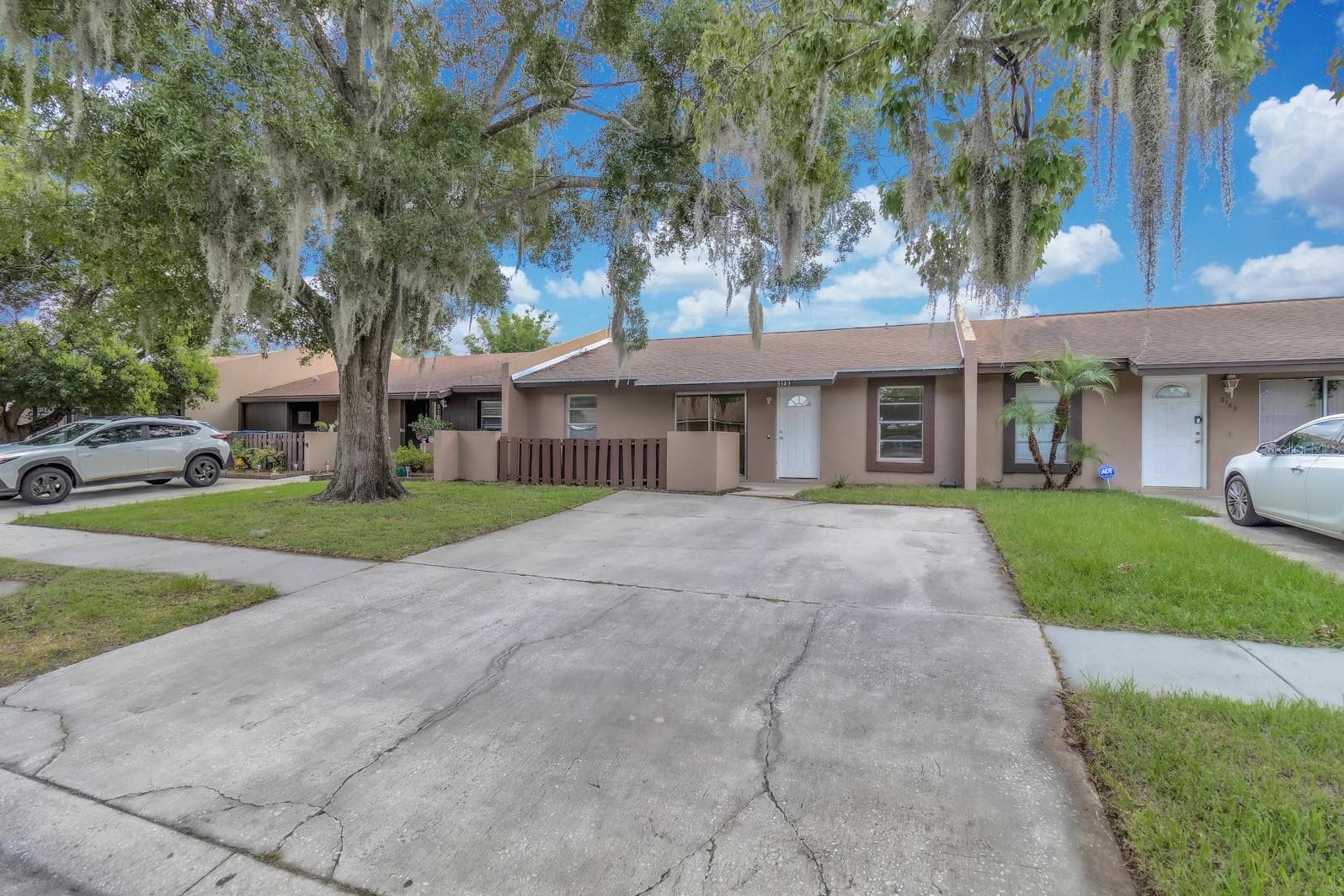 3143 STONECASTLE RD